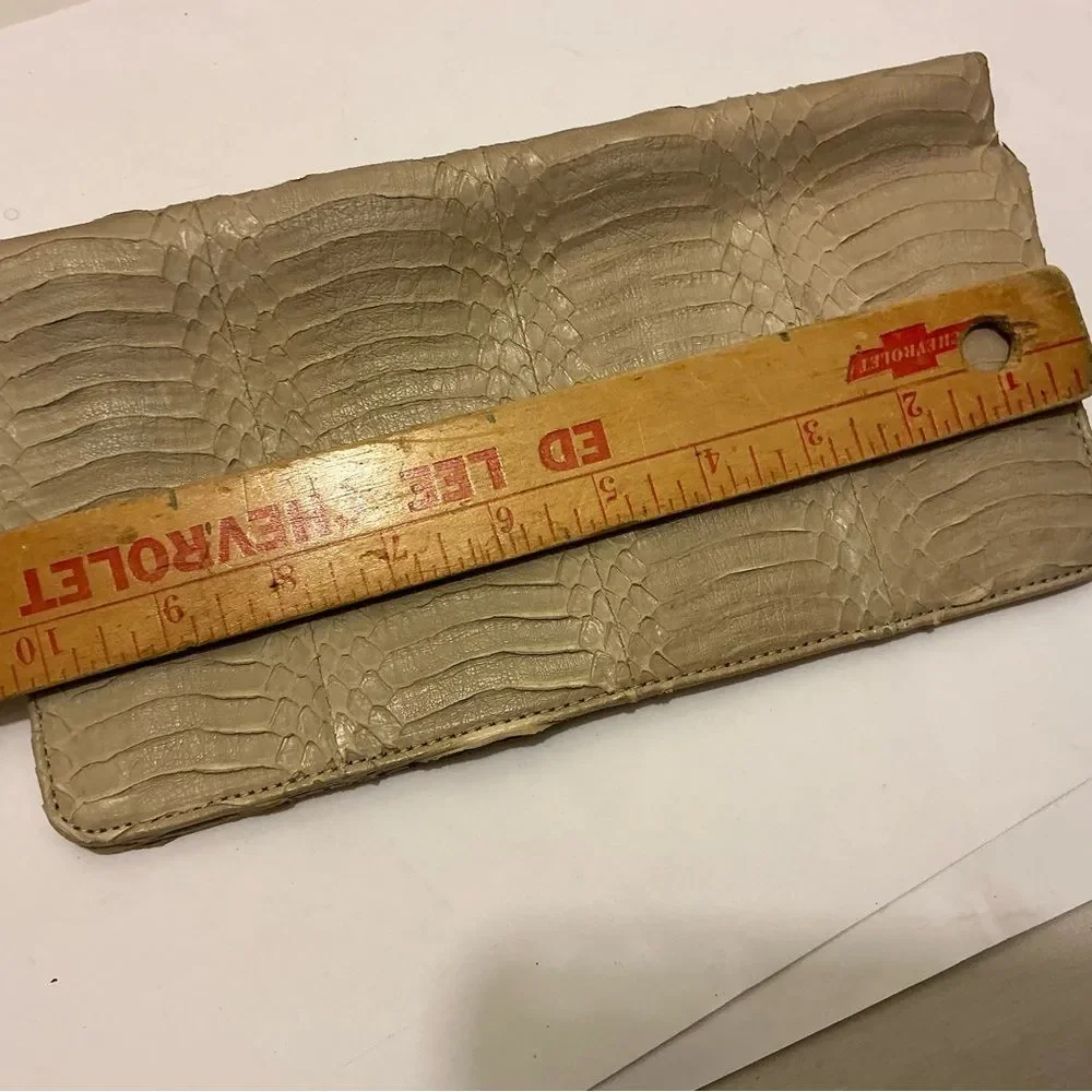 Elizabeth Weinstock Gray Python Skin Handbag Rare Beige Textured Clutch